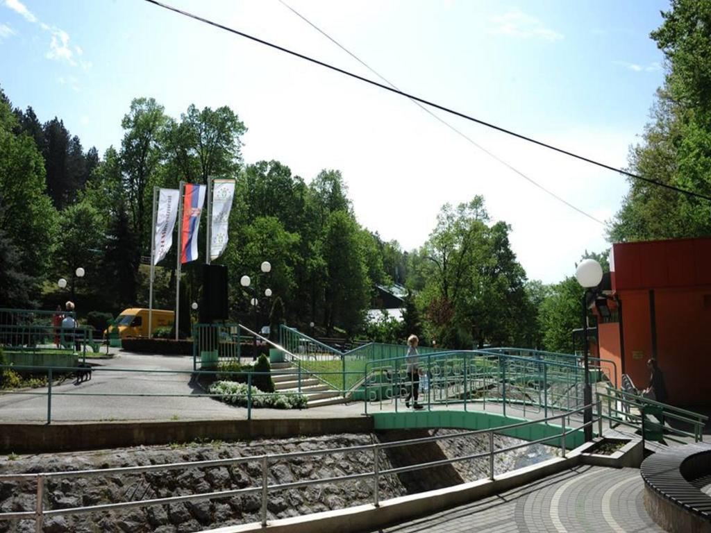 Guesthouse Edelnice Gornja Trepča Exterior foto